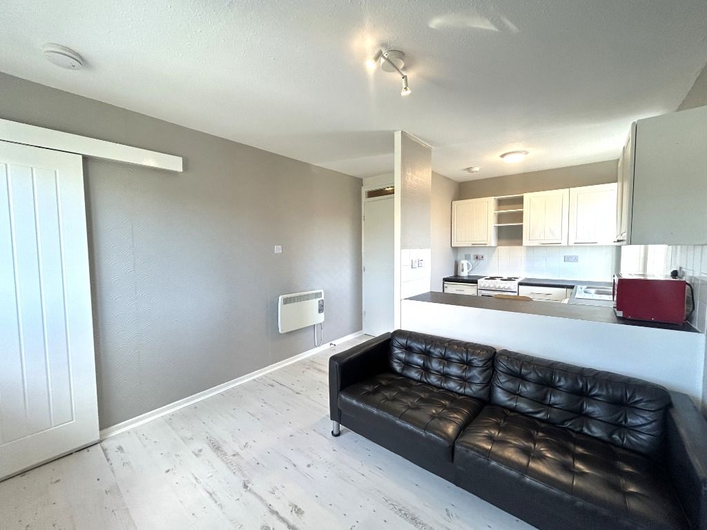 Property photo 2 of 7 Photo 2