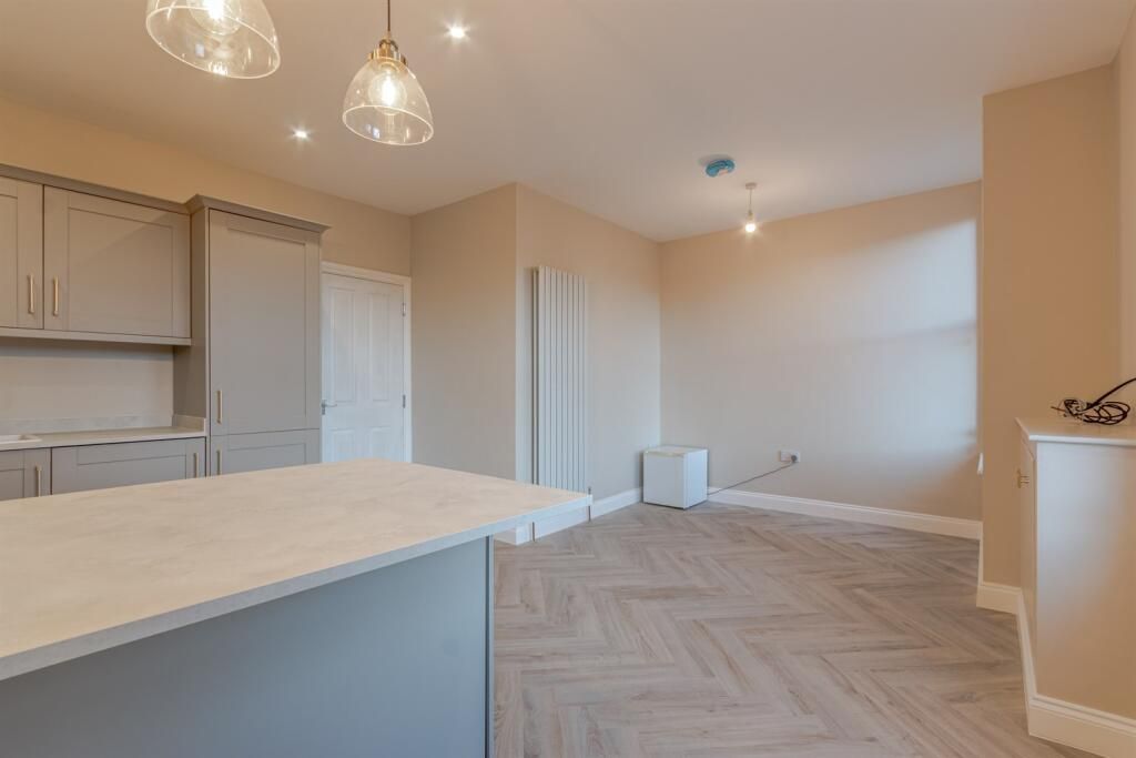 Property photo 2 of 4 Gallery