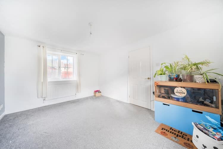 Property photo 2 of 20