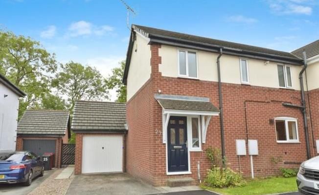 Property photo 1 of 15 Bathroom