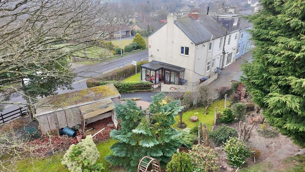 Property photo 2 of 16 Gardens