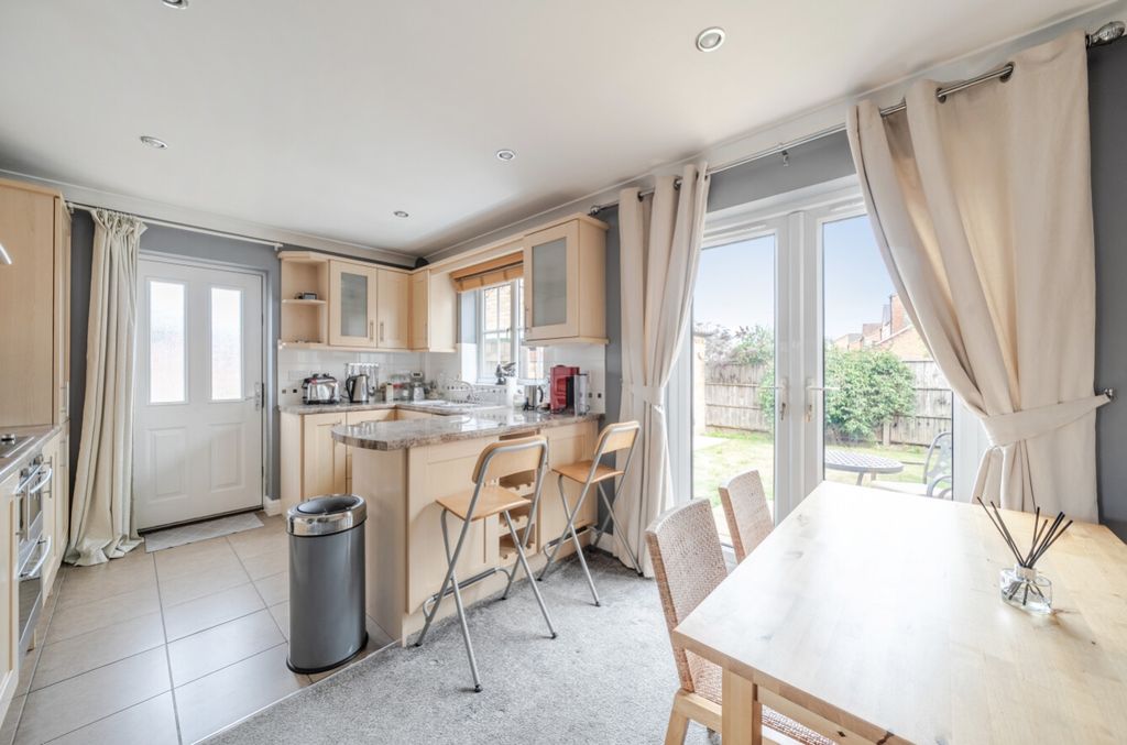 Property photo 3 of 22 1516878-9-1A0815Afde632