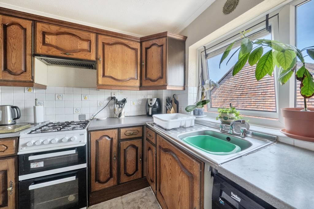 Property photo 2 of 17 Kitchen