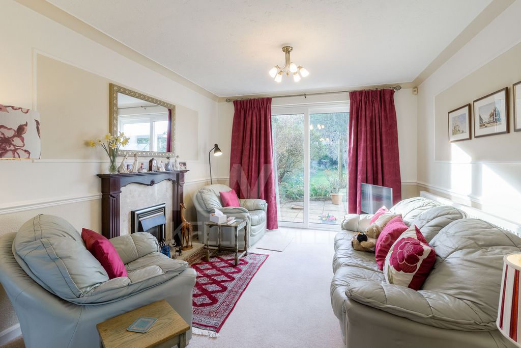 Property photo 3 of 17