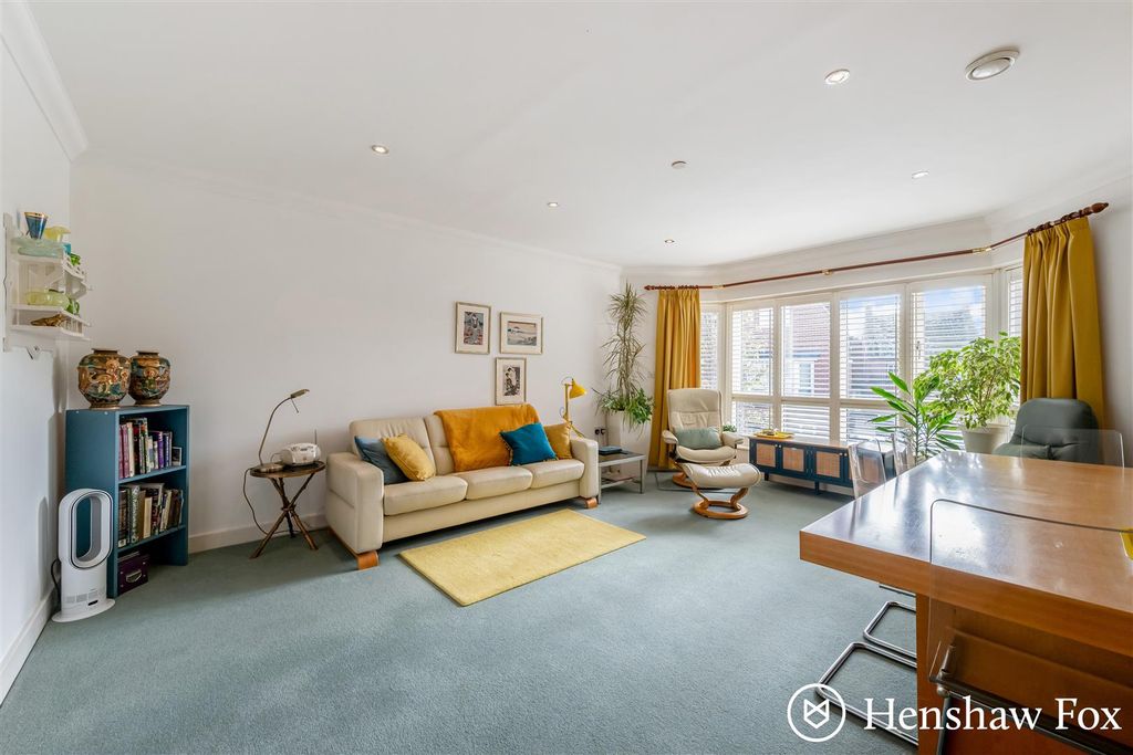 Property photo 2 of 15 Ph15_6864195 - Copy.Jpg
