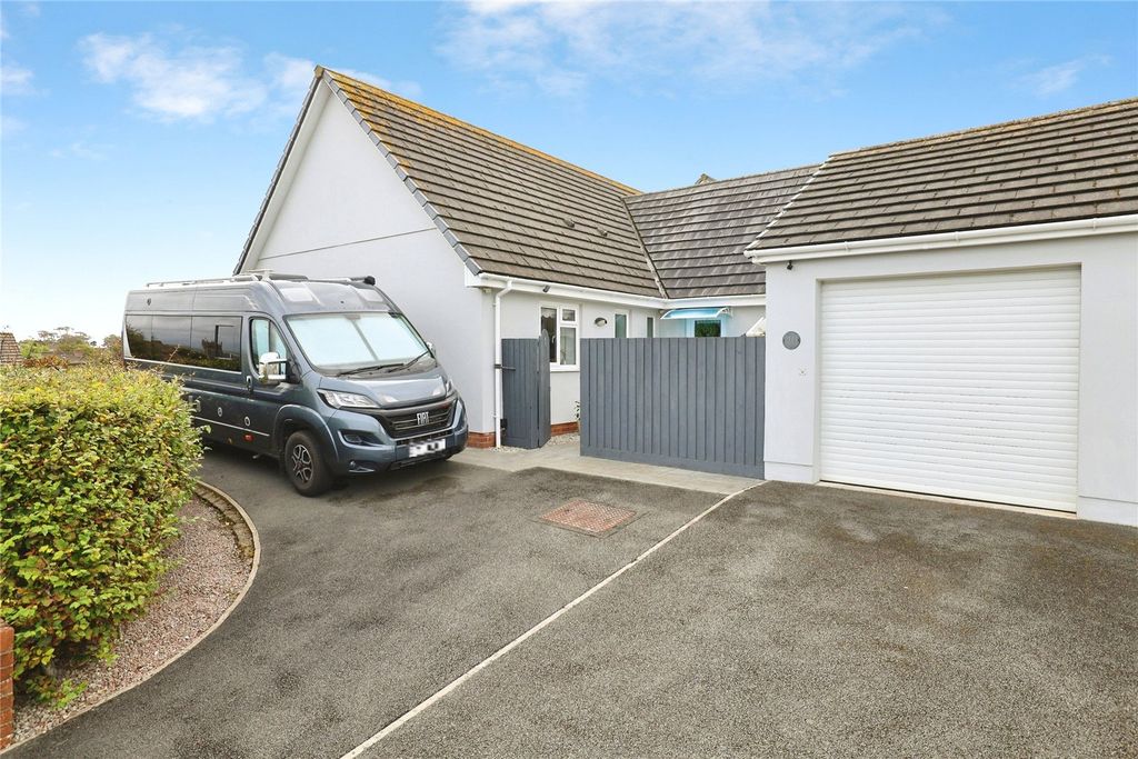 Property photo 2 of 19 Picture No. 22
