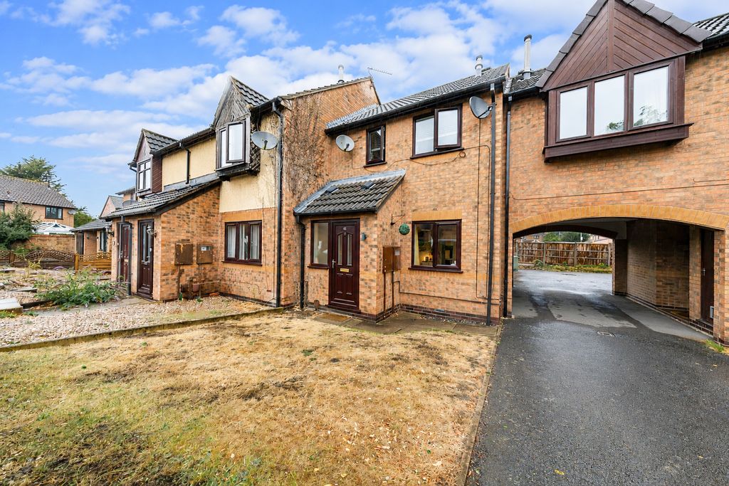 Property photo 1 of 15 F2