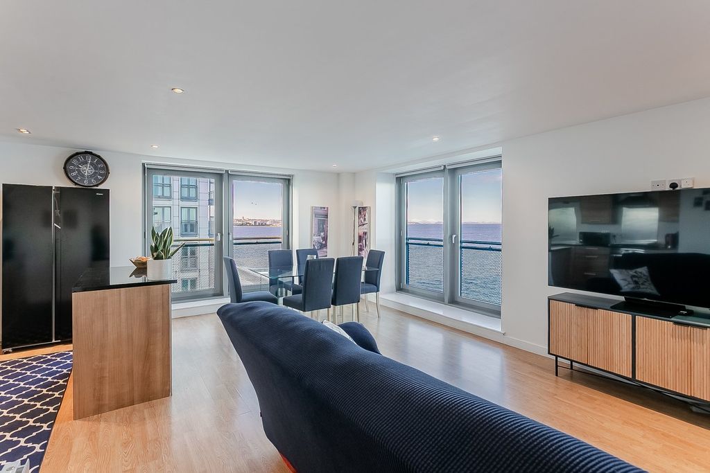 Property photo 1 of 31