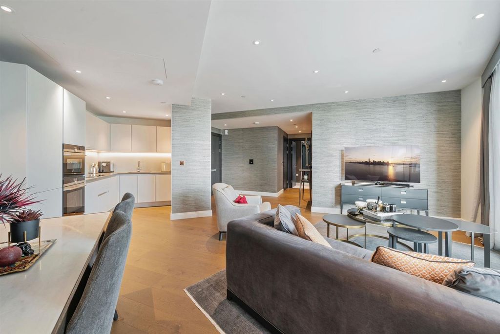 Property photo 3 of 13 4Eee07ce-9Caf-4F50-95A5-8560F709Ec78.Jpg