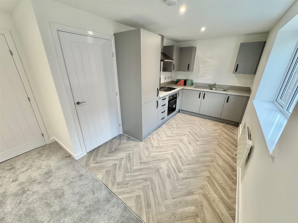 Property photo 3 of 12 Kitchen.Jpg