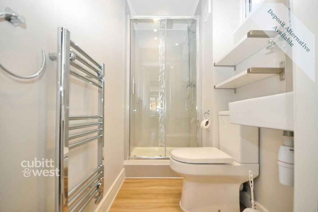 Property photo 2 of 8 Bathroom