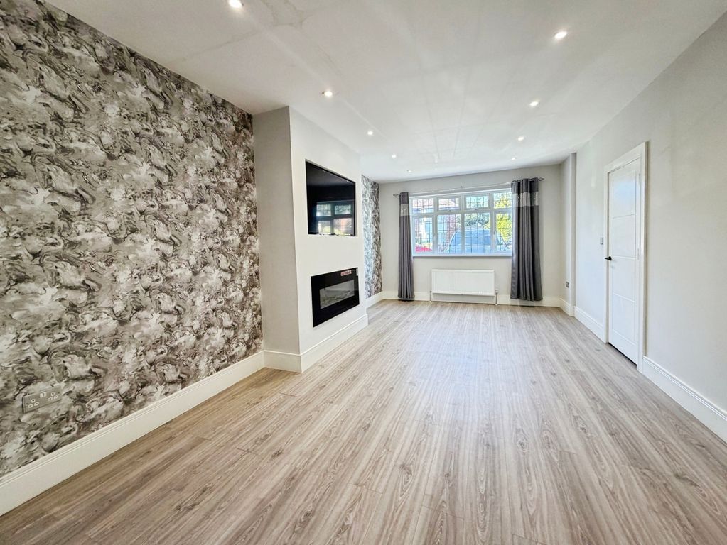 Property photo 2 of 14 Pbox-Img.Jpg