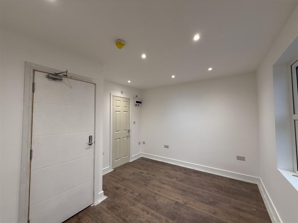 Property photo 3 of 7 Img_4962.Jpg