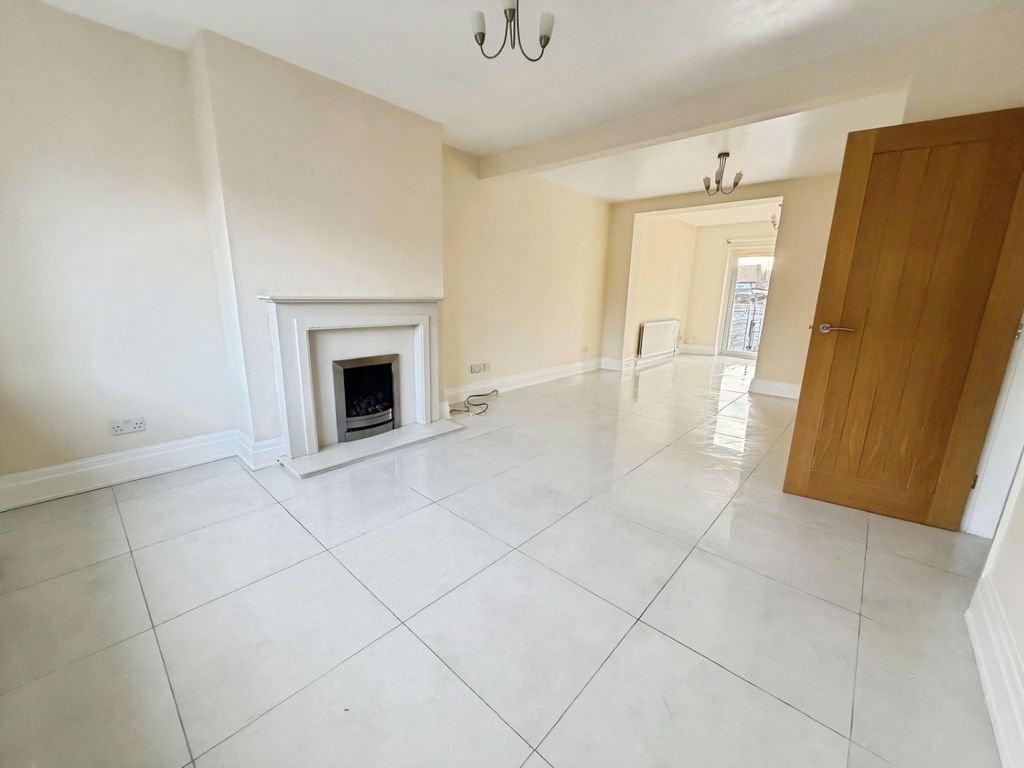 Property photo 2 of 14 Pbox-Img.Jpeg