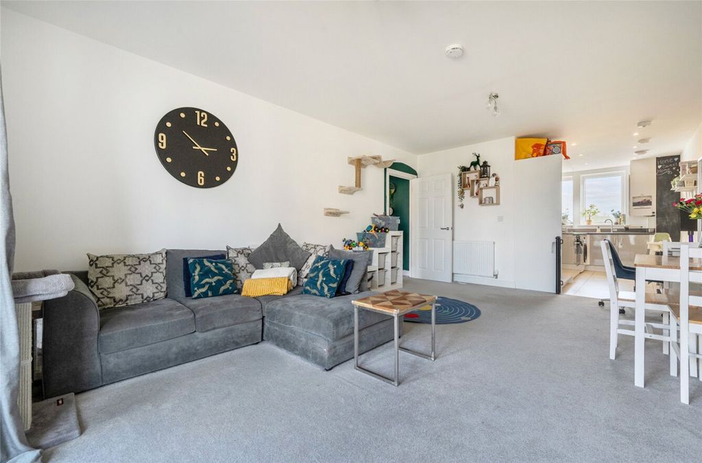 Property photo 2 of 12 Open Plan Living