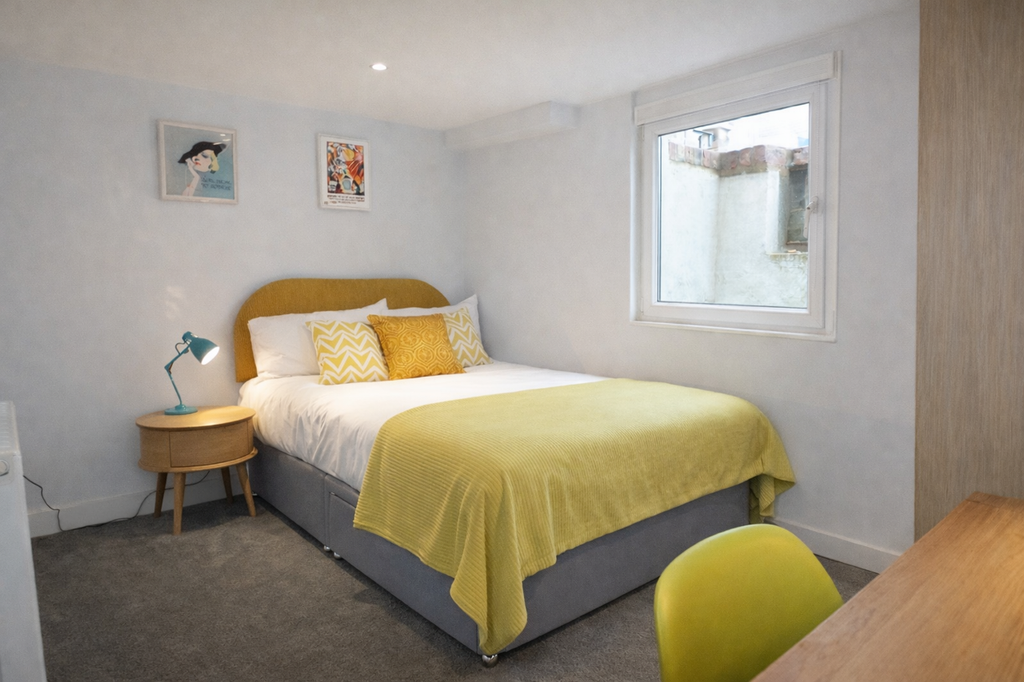 Property photo 1 of 11 Untitled