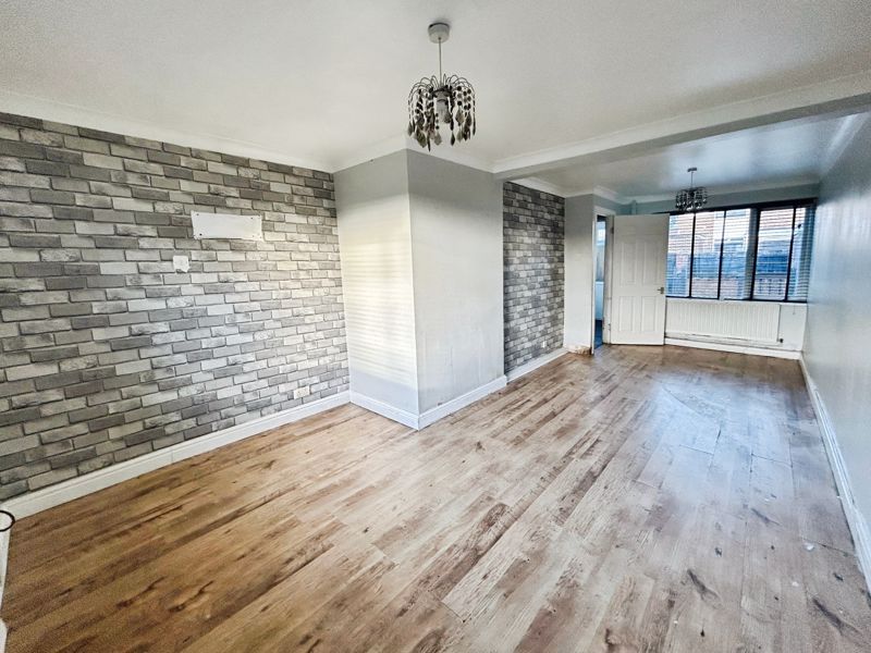 Property photo 3 of 14 Photo 1