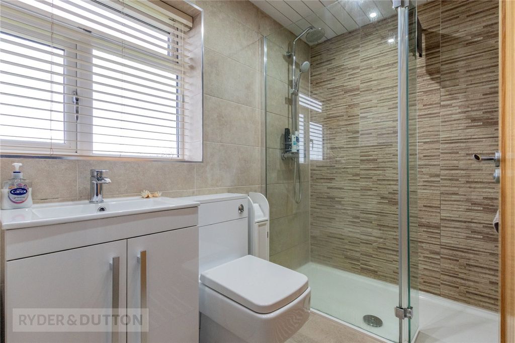 Property photo 3 of 22 Shower Room