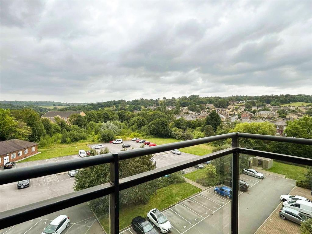 Property photo 1 of 13 Fc71838c-0504-49Cf-A6A8-219B8161F66E