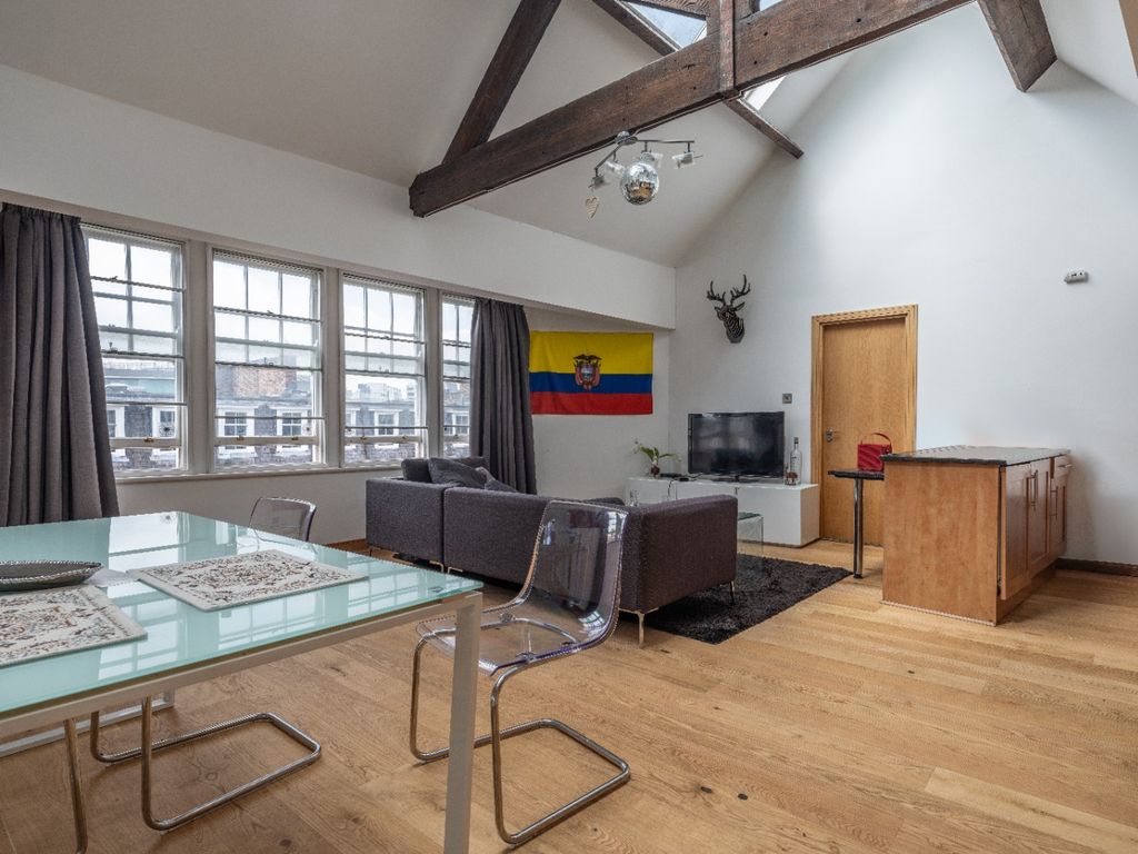 Property photo 1 of 8 3706941