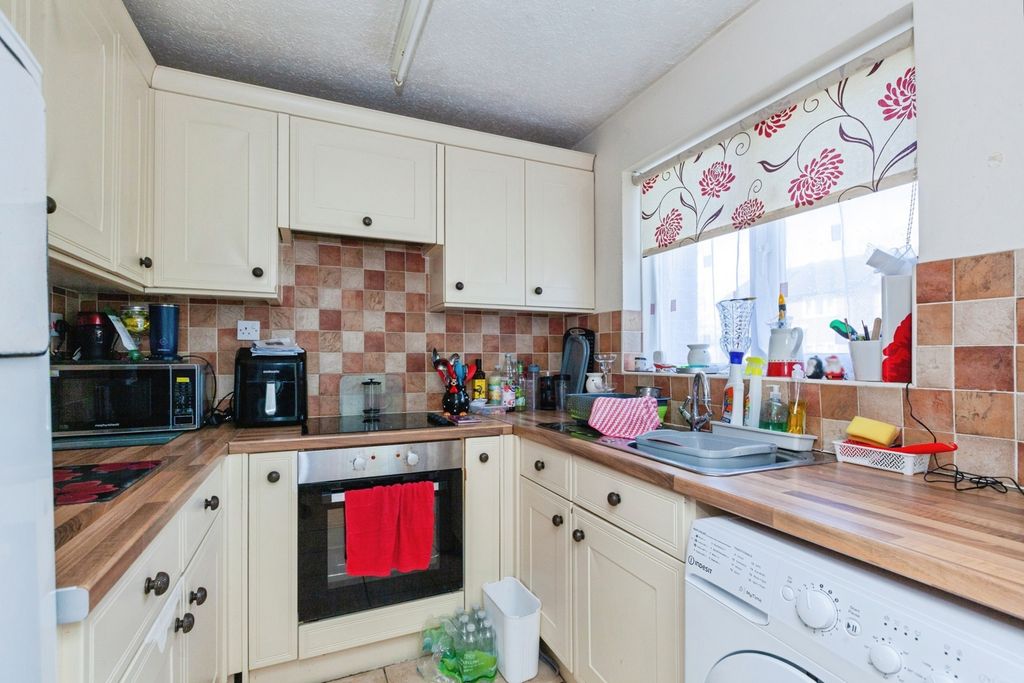 Property photo 3 of 20 Pbox-Img.Jpg