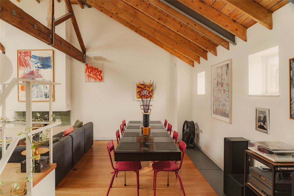 Property photo 3 of 15 Dining