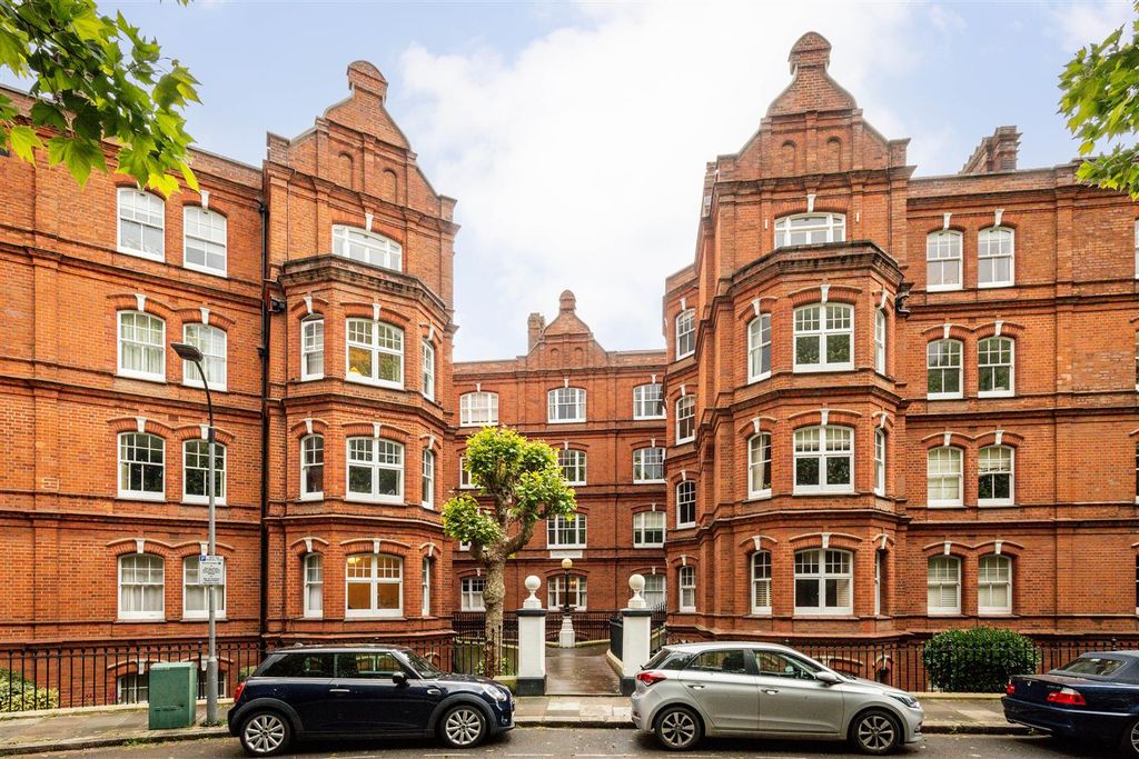 Property photo 1 of 21 Unwin Mansions-19.Jpg