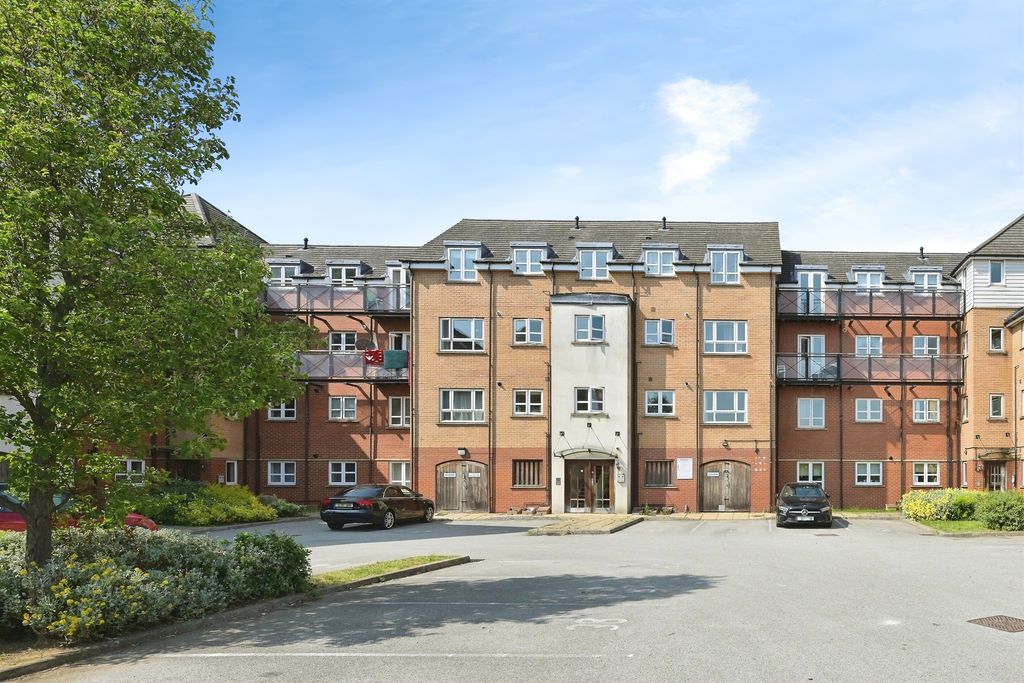 Property photo 1 of 11