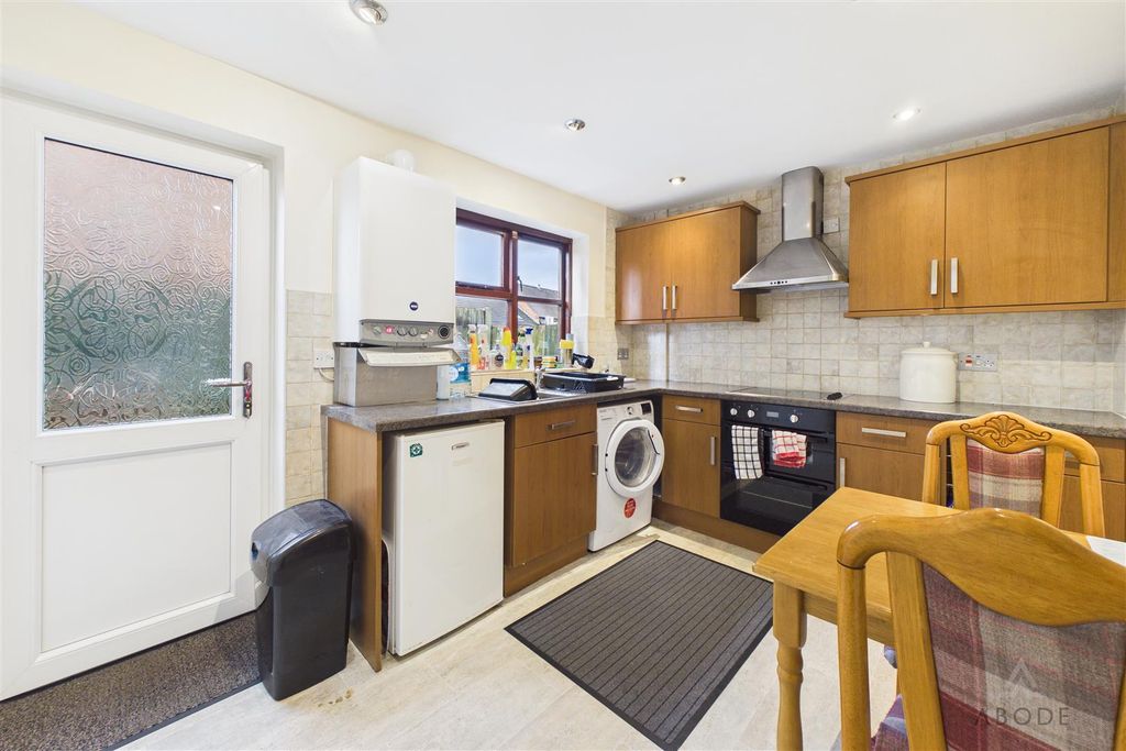 Property photo 3 of 13 Cam02544G0-Pr0352-Still003.Jpg