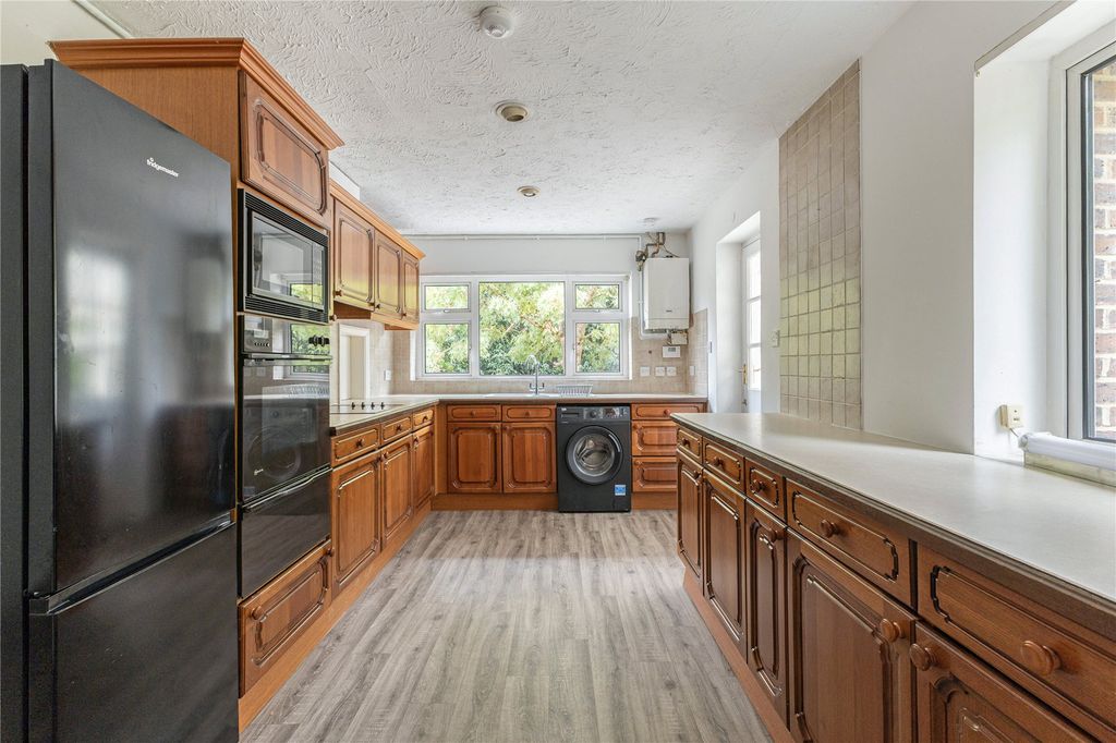 Property photo 3 of 10 Picture No. 05