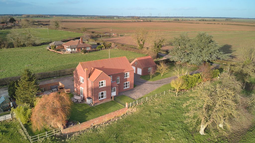 Property photo 1 of 35