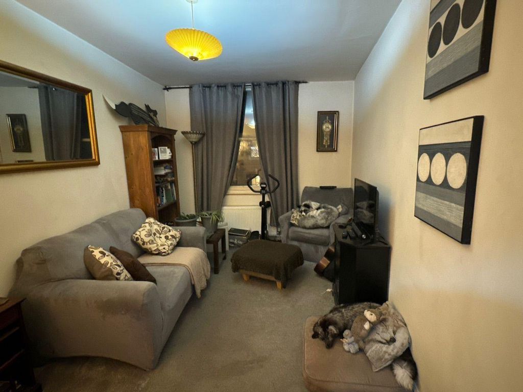 Property photo 1 of 6 0De02Cb1-Dd36-488F-A680-Edce33c8828d.Jpg