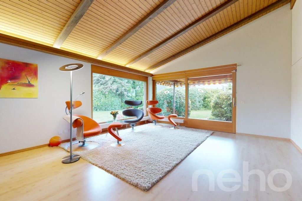 Property photo 3 of 12