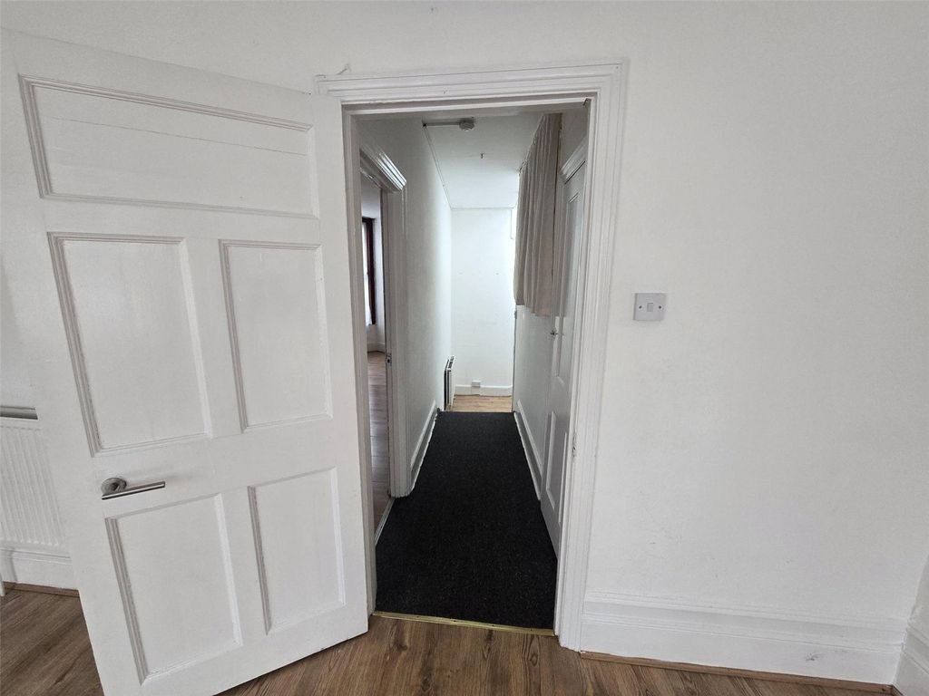 Property photo 3 of 12 Picture No. 03