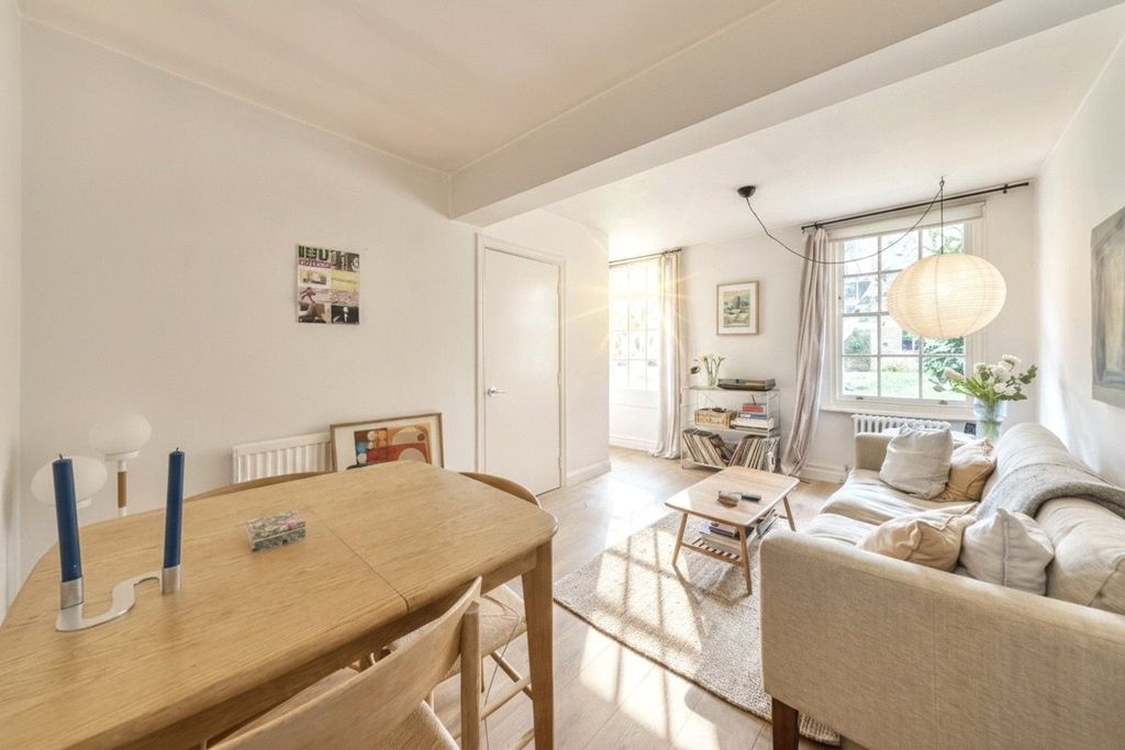 Property photo 2 of 12 Reception