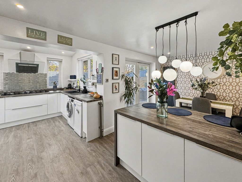 Property photo 3 of 29