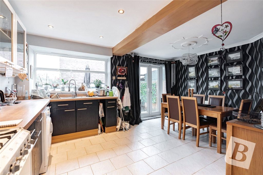 Property photo 2 of 20 Kitchen/Diner