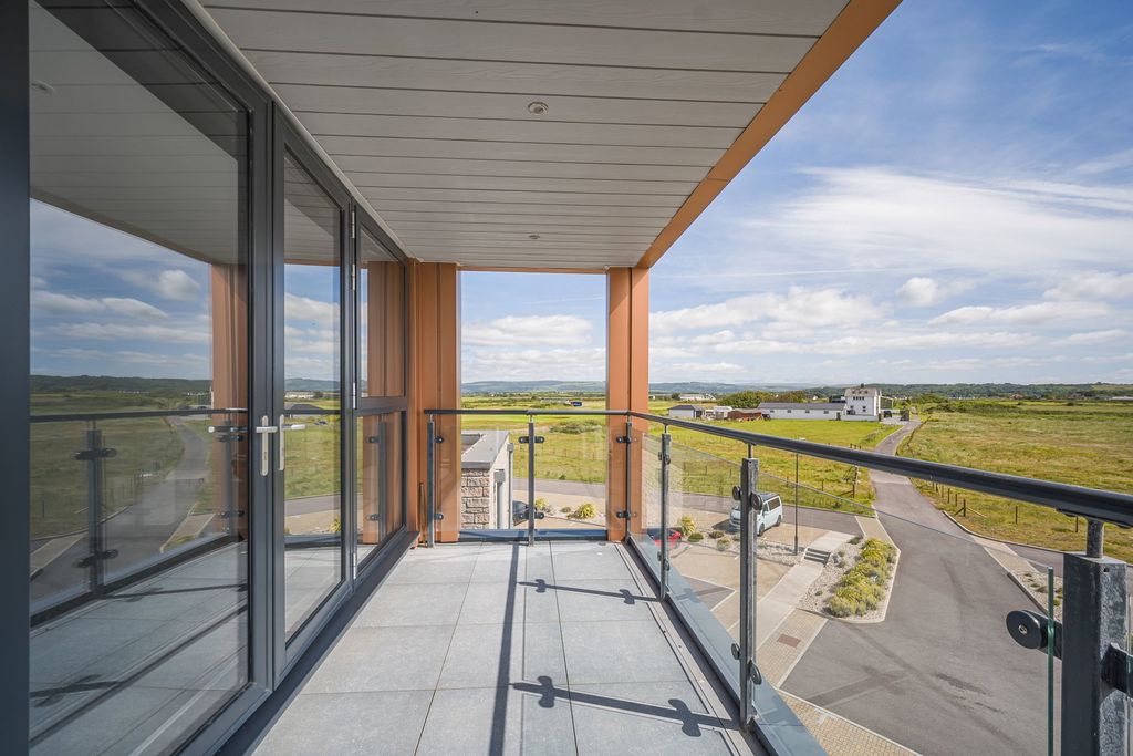 Additional image 43 of 3 bed penthouse for saleRest Bay, Porthcawl CF36