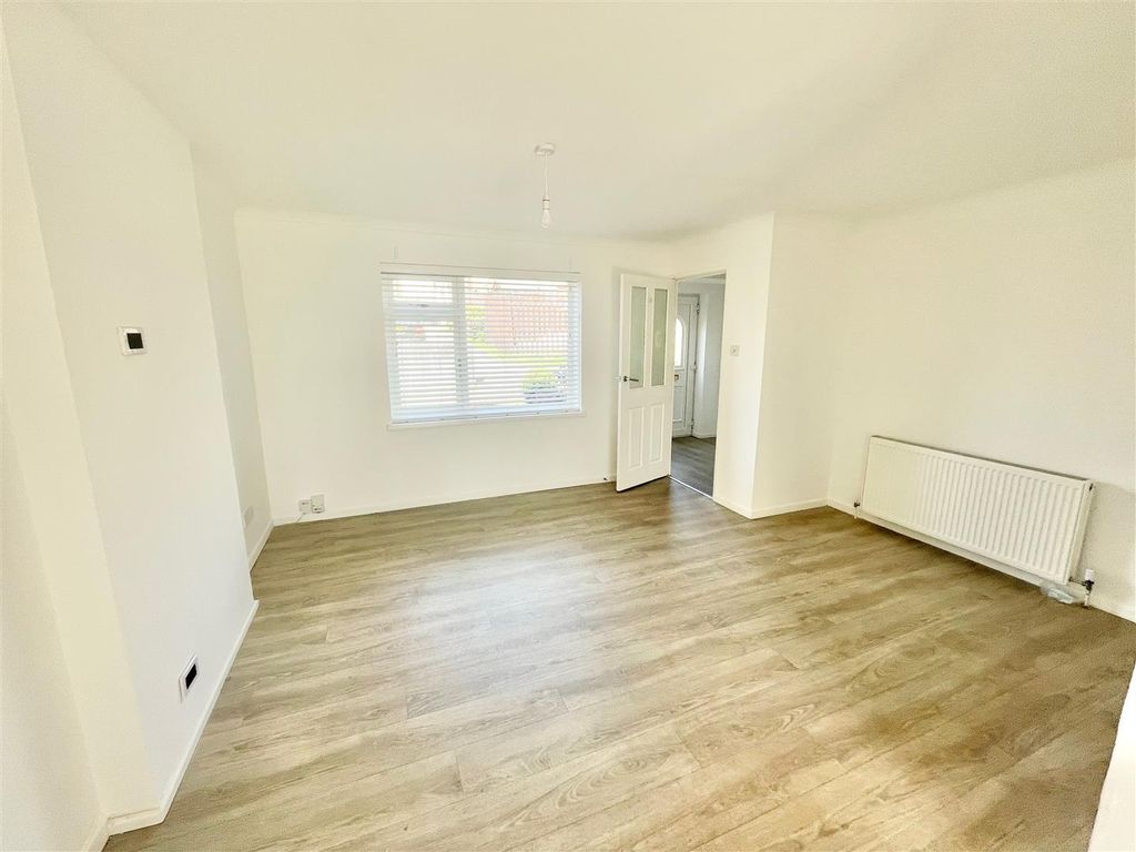 Property photo 2 of 11 Img_0235.Jpeg