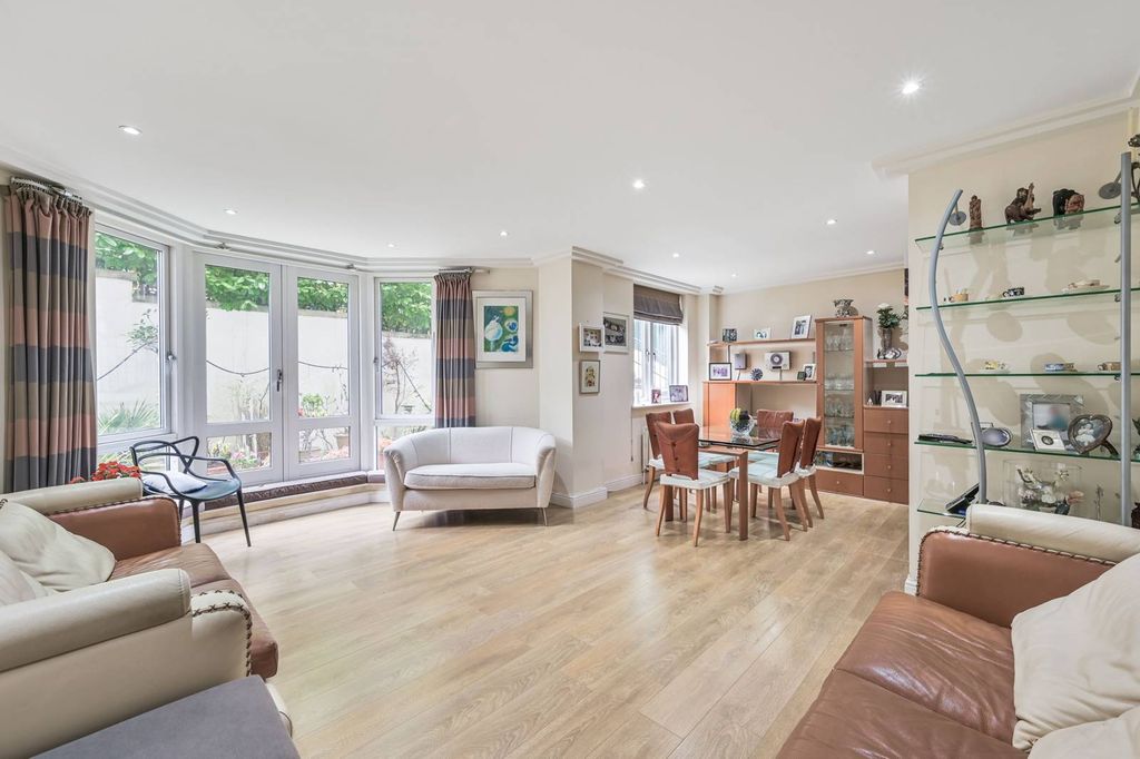 Property photo 3 of 14