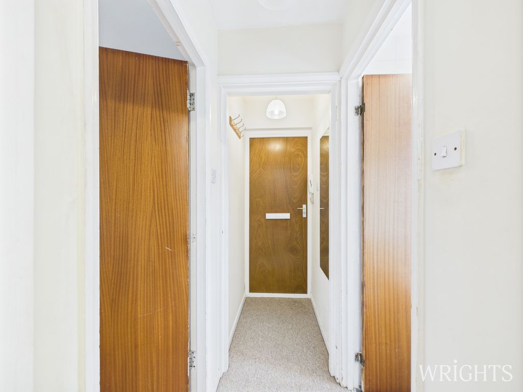 Property photo 2 of 6 Cam02796G0-Pr0469-Still001