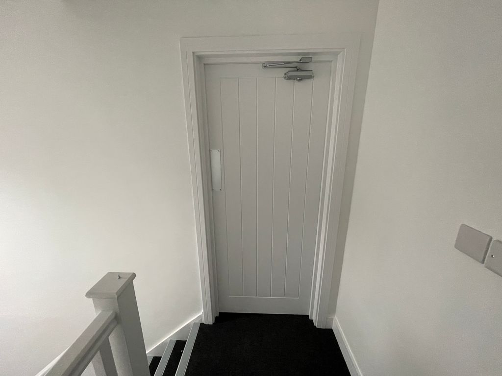 Property photo 2 of 15 Image