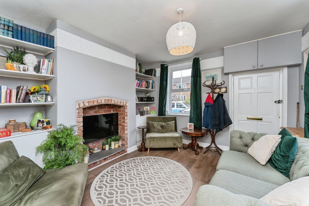 Property photo 2 of 29 Pbox-Img.Jpg