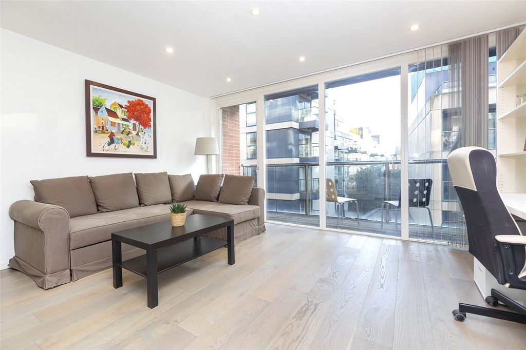 Property photo 2 of 11 Picture No. 31