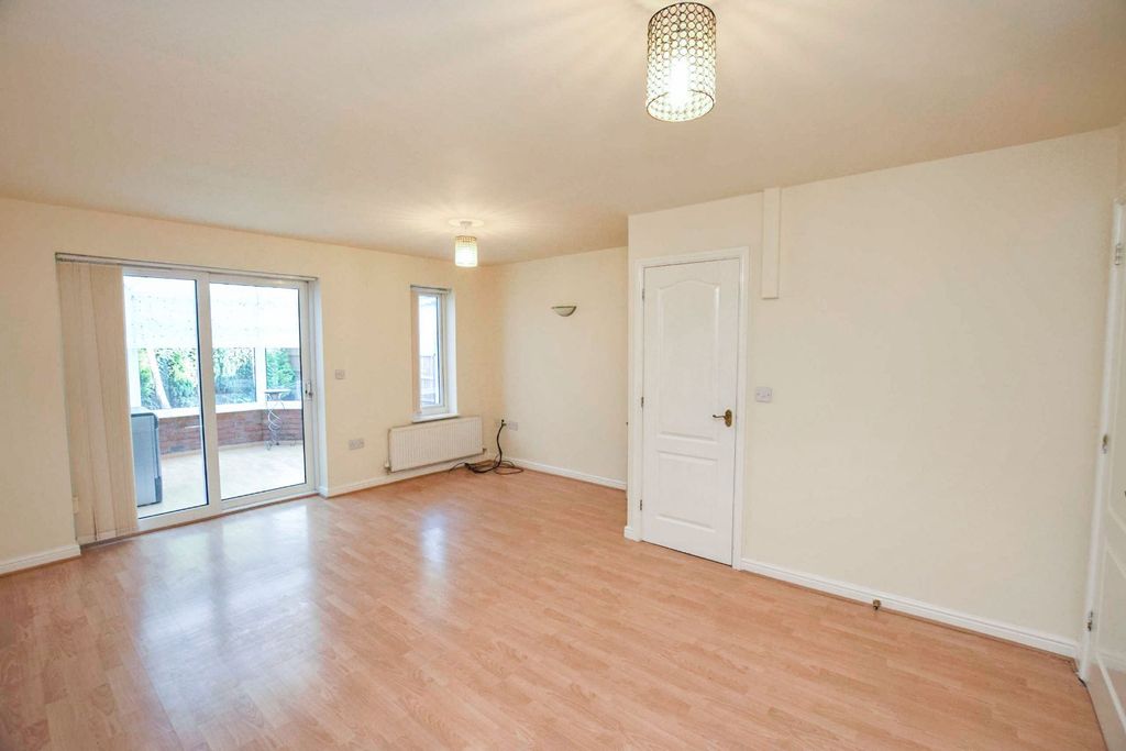 Property photo 3 of 15 Picture No. 34