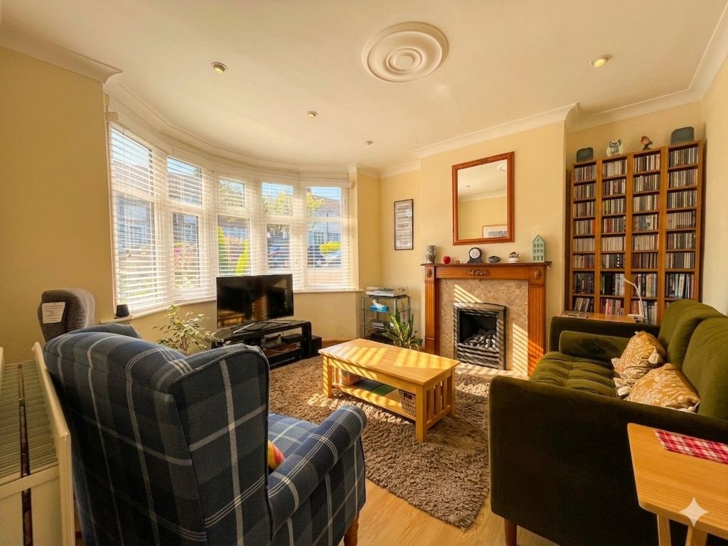 Property photo 2 of 14 5147921