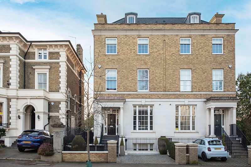 Property photo 2 of 17