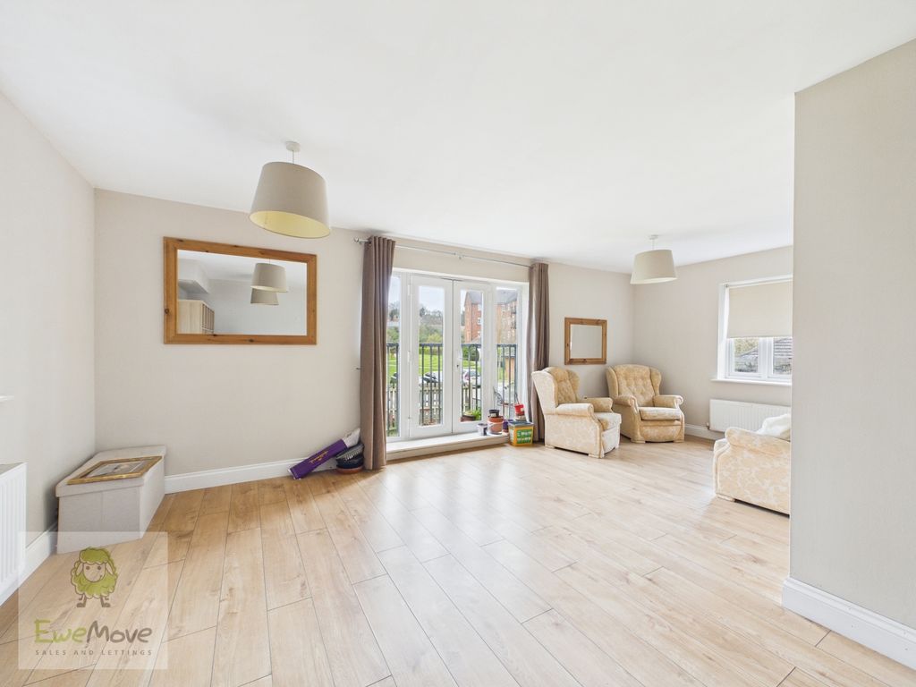 Property photo 2 of 15 Living Dining Room