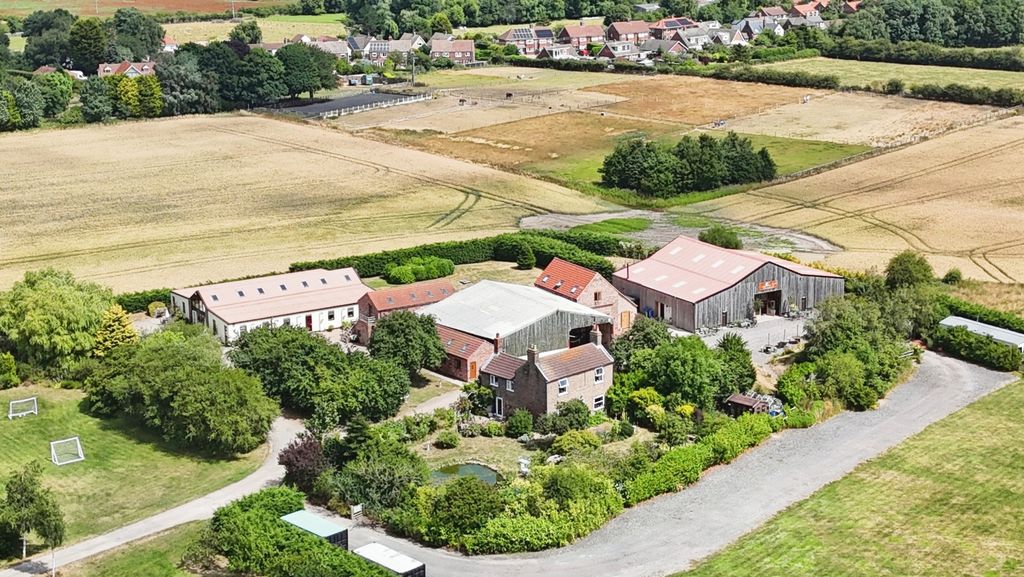Property photo 1 of 44 5244173