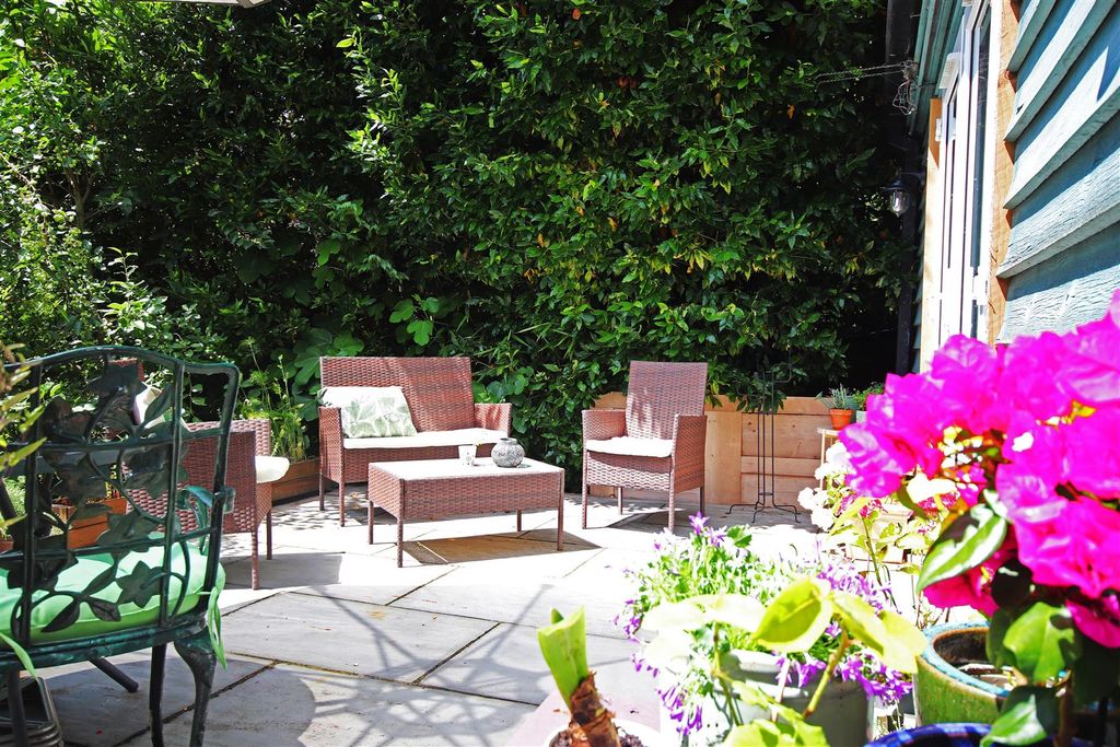 Property photo 3 of 14 Garden 3.Jpg